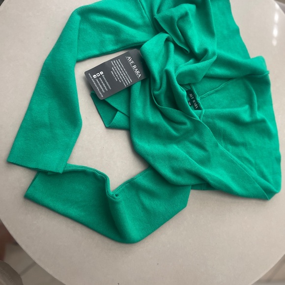 Ave Rara - Picture 2 of 4